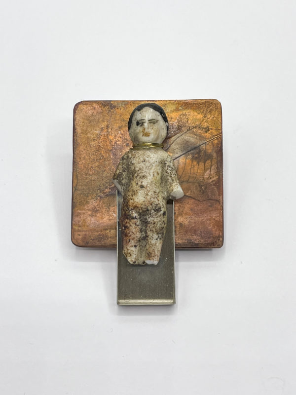 Kirsten Sonne doll brooch